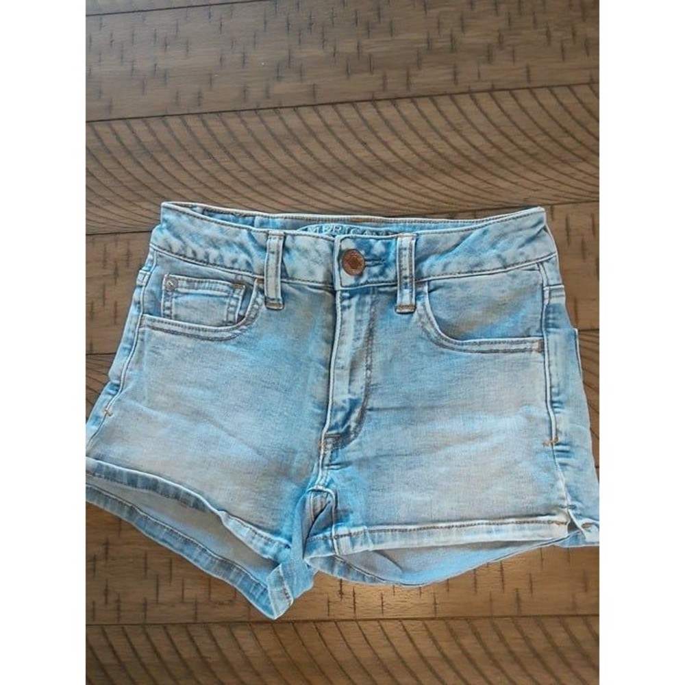 American Eagle Outfitters Light Wash Denim Jean Shorts